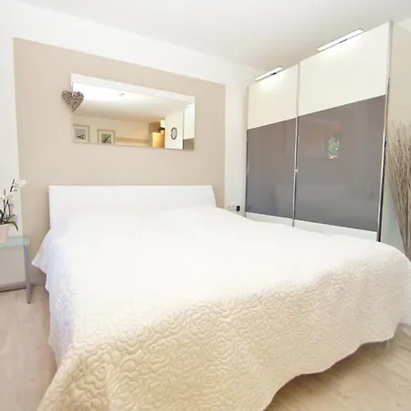 Berolina B 102 Даме